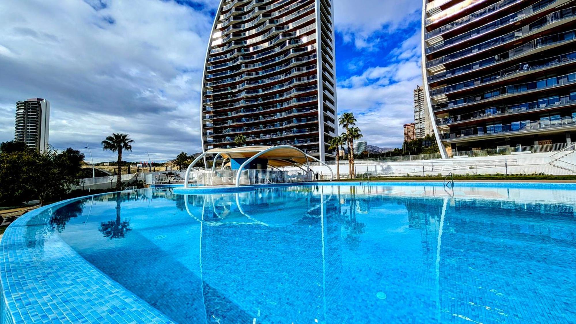 Sunset Waves Luxury Apartment 貝尼多姆 外观 照片
